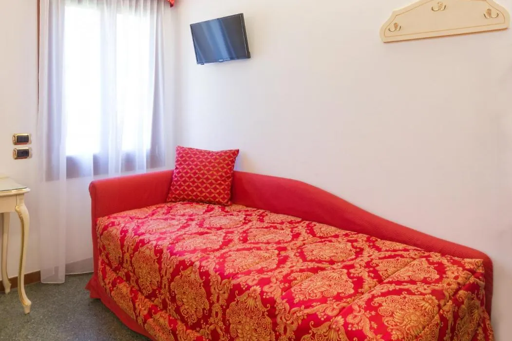 Hotel Leonardo-1
